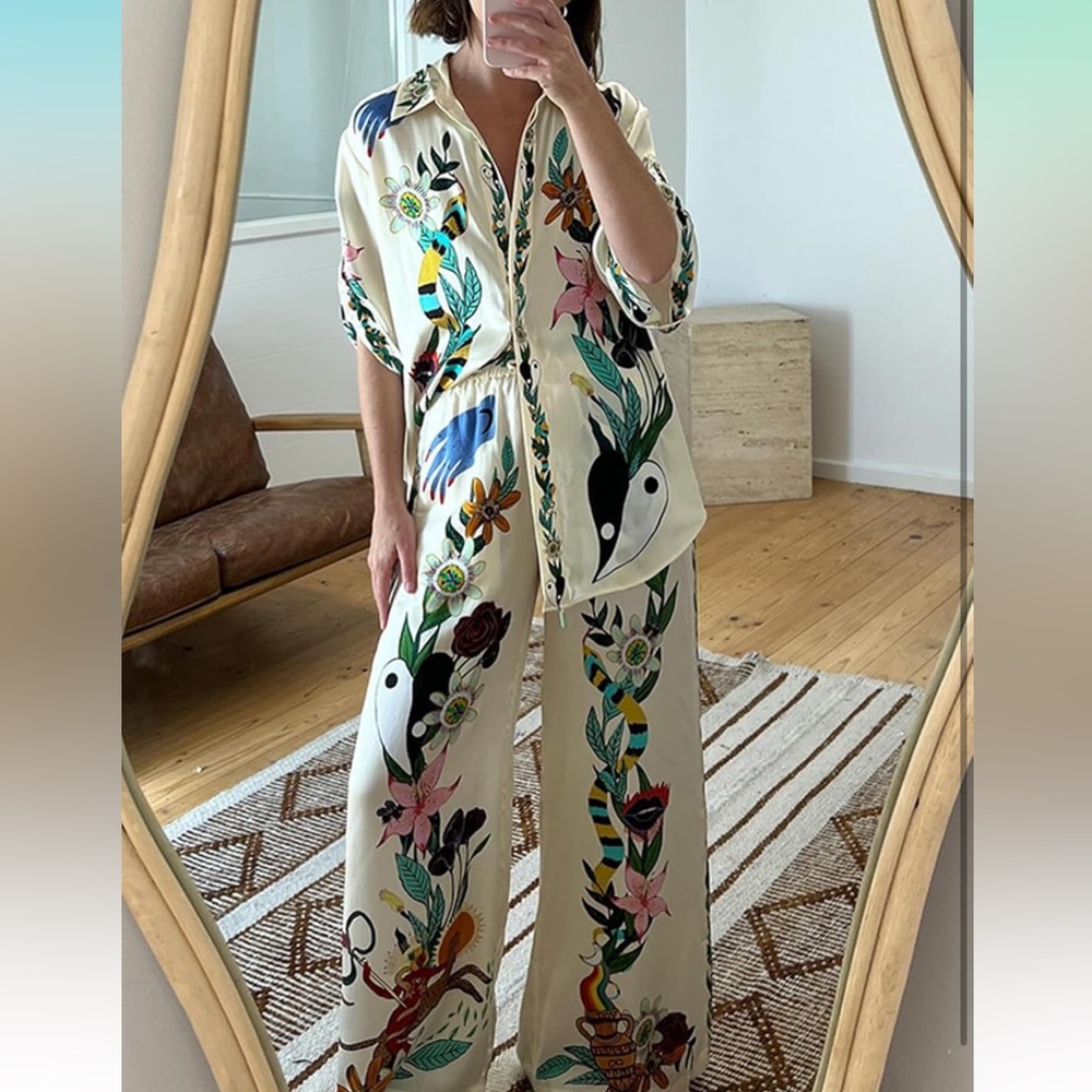 NWT White Summer Print Two Piece Pajama Set Button Down